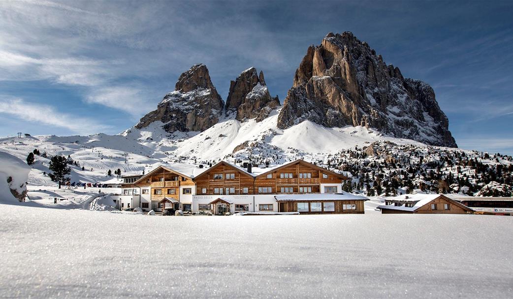 Hotel PASSO SELLA Dolomiti Mountain Resort