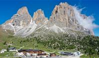 Hotel PASSO SELLA Dolomiti Mountain Resort