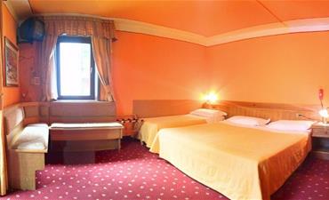 Hotel ALLE ALPI_dvoulůžkový pokoj s možností 1 přistýlky