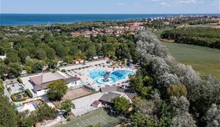Adriano - Panoramica Villaggio.jpg