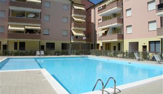 acquamarina-piscina.jpg